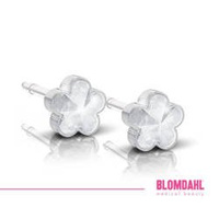 Kolczyki hipoalergiczne Flower Crystal 6 mm SFJ plastik medyczny