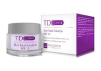 Krem z kwasem hialuronowym, czynnikami wzrostu, kolagenem i elastyną, witaminami i bioaktywnymi minerałami SKIN TOTAL SOLUTION 50ml