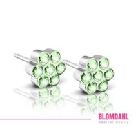 Daisy Peridot 5mm earrings SFJ medical plastic